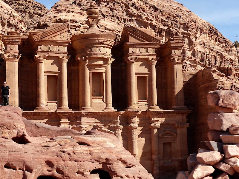 Petra Ad Deir - kein Reiseziel für jede Jahreszeit, aber optimal im Frühjahr / Winter