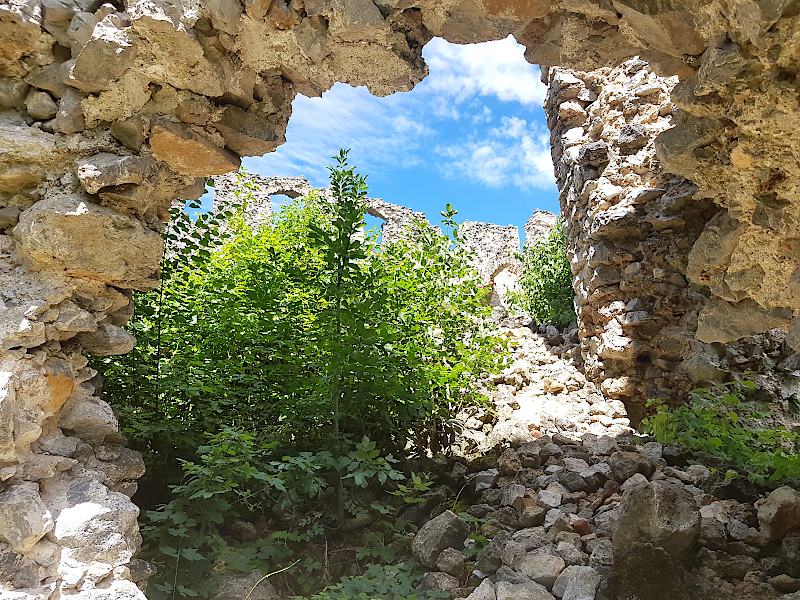 Klettern in der Ruine Ruzica