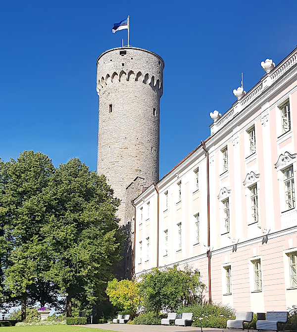 House of Parliament & Flaggenturm