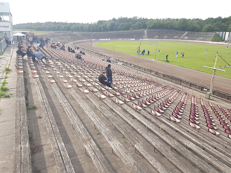 Halbemond Motodrom Haupttribüne