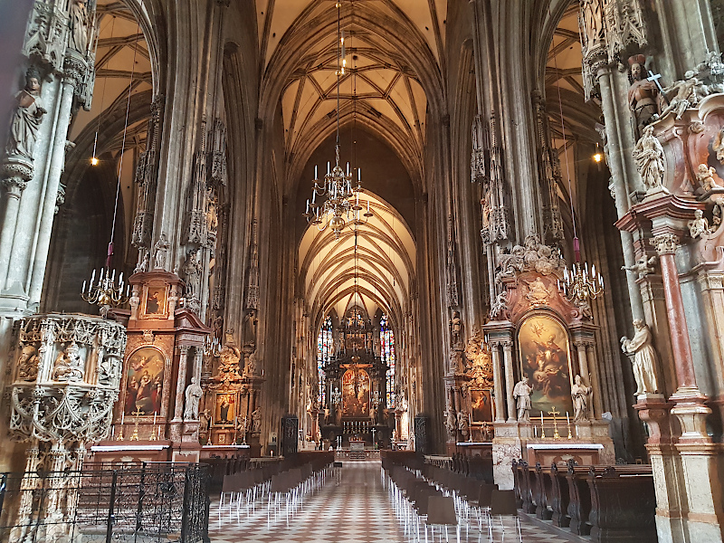 Stephansdom von Innen