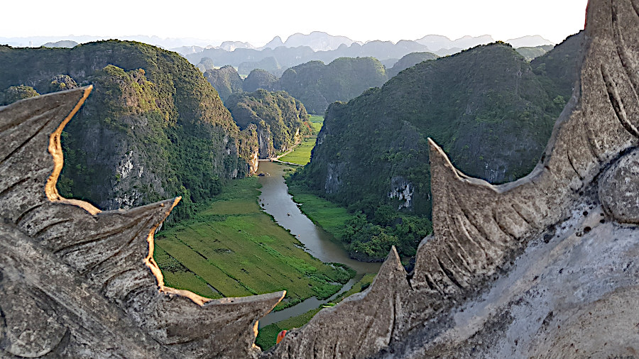 Lying Dragon Aussichtspunkt Trockene Halong-Bucht