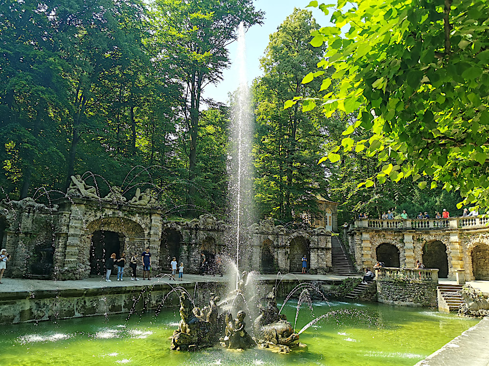 Bayreuther Wasserspiele in der unteren Grotte