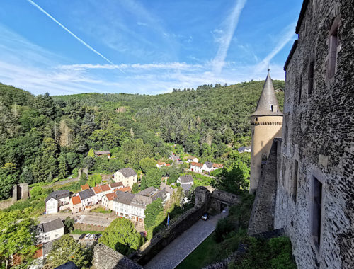 Luxemburg Tipp: Burg Vianden in der Natur